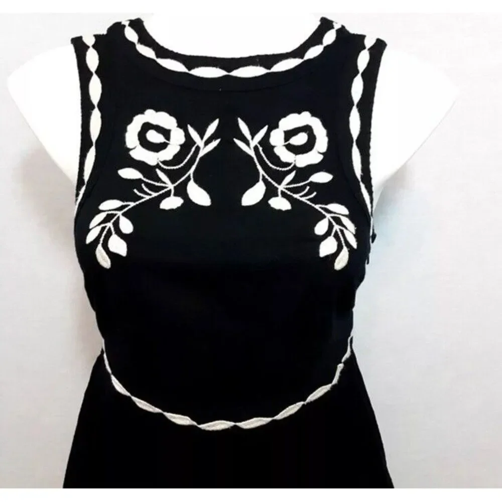 Free People Birds of a Feather Embroidered‎ Floral Skater Dress Size 2 - Picture 4 of 7